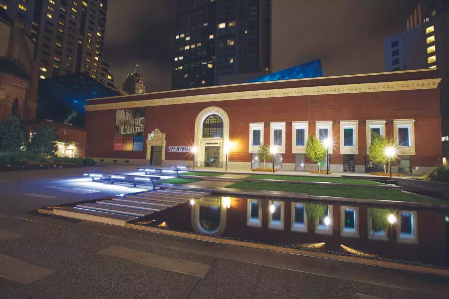 Contemporary Jewish Museum at night